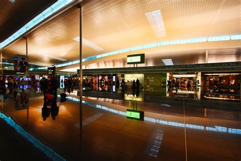 Duty free in aeroporto: che cosa e dove conviene .